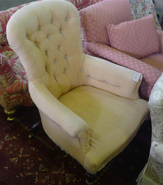 Early Victorian mahogany button-back chair